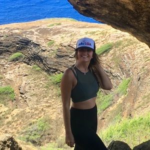 Lululemon high neck mesh sports bra